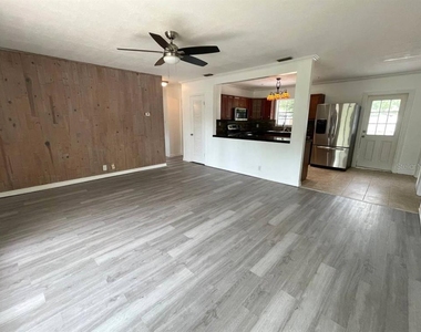 123 W Wildwood Street - Photo Thumbnail 3