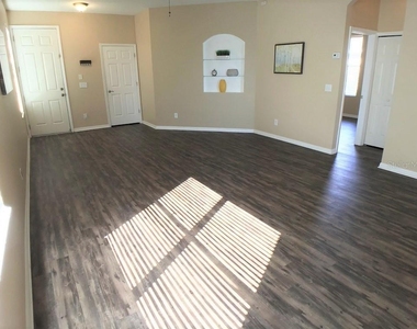 8539 Deer Chase Drive - Photo Thumbnail 4