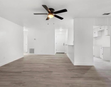 14915 Gentilly Place - Photo Thumbnail 6