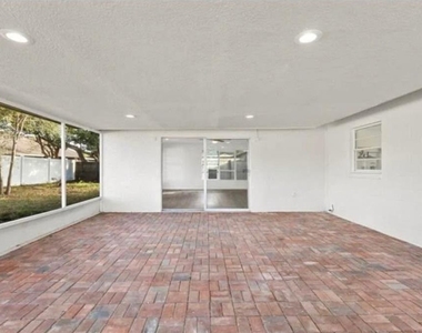 14915 Gentilly Place - Photo Thumbnail 12