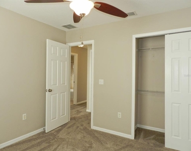 10837 Kensington Park Avenue - Photo Thumbnail 23