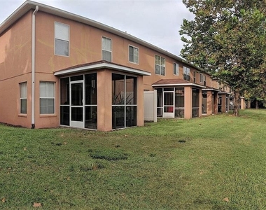 10837 Kensington Park Avenue - Photo Thumbnail 1