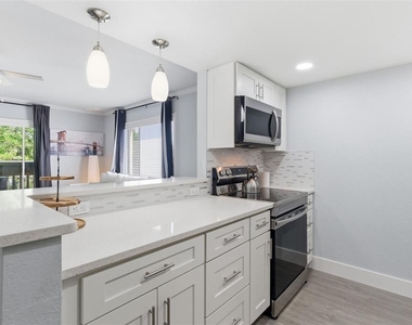631 N Keene Road - Photo Thumbnail 11