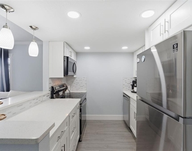 631 N Keene Road - Photo Thumbnail 9