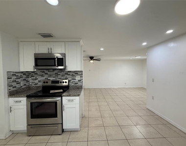 5605 Golden Drive - Photo Thumbnail 12