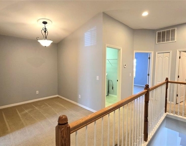 20027 Heritage Pointe Drive - Photo Thumbnail 16