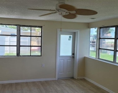 13240 Starfish Drive - Photo Thumbnail 5