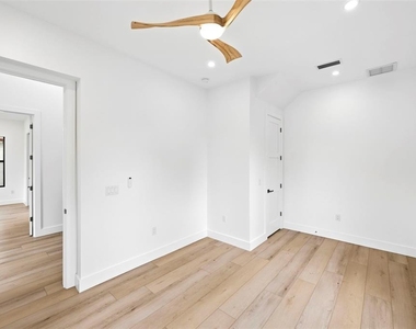 6325 11th Avenue S - Photo Thumbnail 32