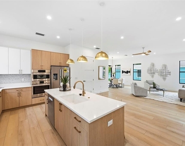 6325 11th Avenue S - Photo Thumbnail 1