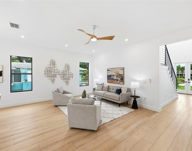 6325 11th Avenue S - Photo Thumbnail 2