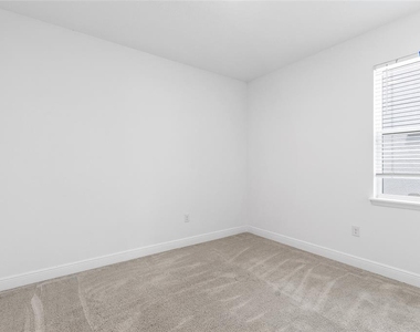 33034 Sand Creek Drive - Photo Thumbnail 32
