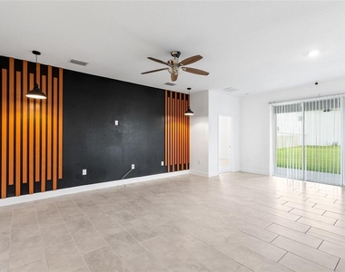 33034 Sand Creek Drive - Photo Thumbnail 6