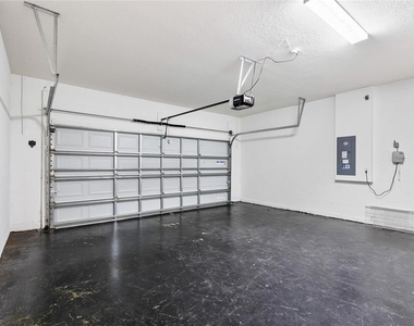 33034 Sand Creek Drive - Photo Thumbnail 38