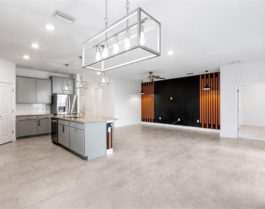 33034 Sand Creek Drive - Photo Thumbnail 8