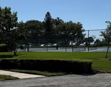 306 Mariner Drive - Photo Thumbnail 24