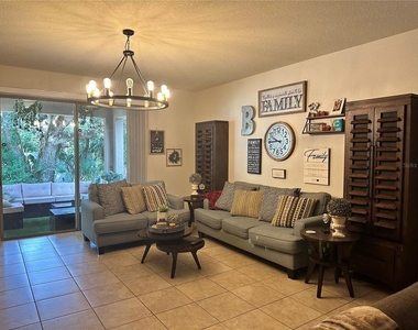 15541 Stone House Drive - Photo Thumbnail 3