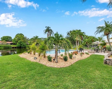 2420 Fairbanks Drive - Photo Thumbnail 16