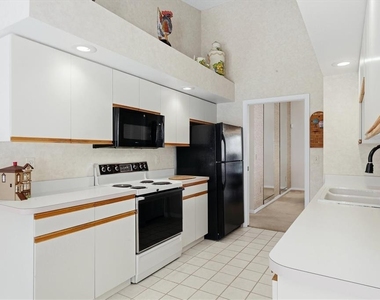 4450 Del Sol Boulevard - Photo Thumbnail 11