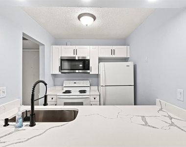 380 N Bayshore Boulevard - Photo Thumbnail 4