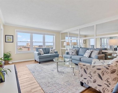 5220 Brittany Drive S - Photo Thumbnail 3