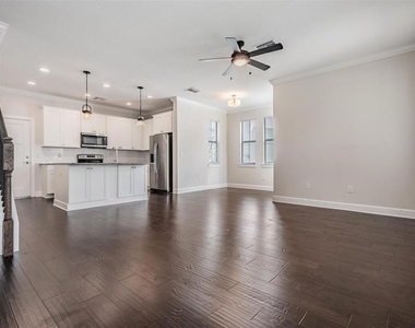 845 Aurora Way - Photo Thumbnail 4