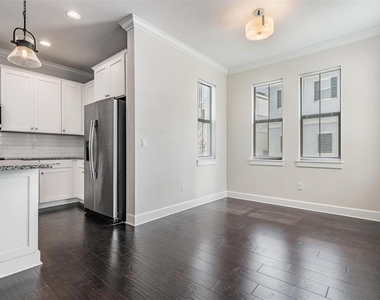 845 Aurora Way - Photo Thumbnail 6