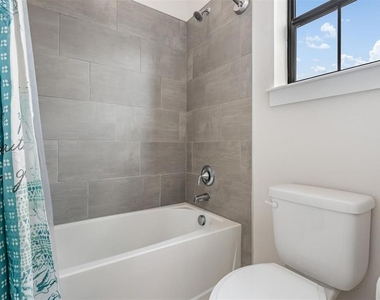 845 Aurora Way - Photo Thumbnail 22