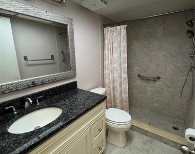 2593 Countryside Boulevard - Photo Thumbnail 10