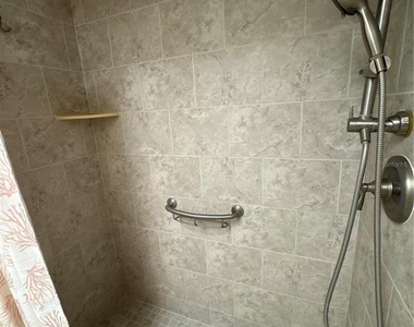 2593 Countryside Boulevard - Photo Thumbnail 11