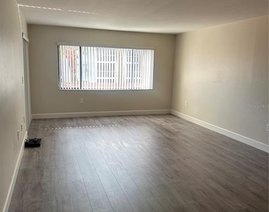 2593 Countryside Boulevard - Photo Thumbnail 7