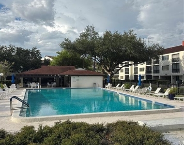 2593 Countryside Boulevard - Photo Thumbnail 15