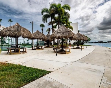 7401 Bay Island Drive S - Photo Thumbnail 44