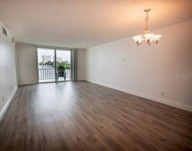 7401 Bay Island Drive S - Photo Thumbnail 7