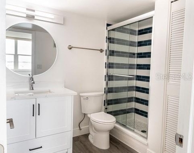 7401 Bay Island Drive S - Photo Thumbnail 14