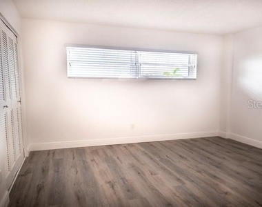 7401 Bay Island Drive S - Photo Thumbnail 19