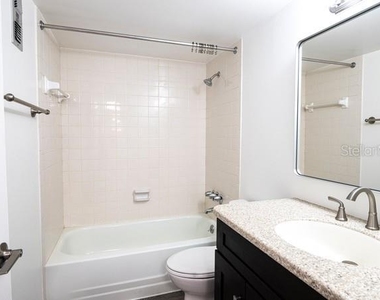 7401 Bay Island Drive S - Photo Thumbnail 25