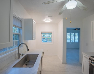 944 Bruce Avenue - Photo Thumbnail 27