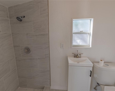 944 Bruce Avenue - Photo Thumbnail 42