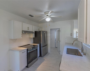 944 Bruce Avenue - Photo Thumbnail 23