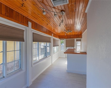 944 Bruce Avenue - Photo Thumbnail 21