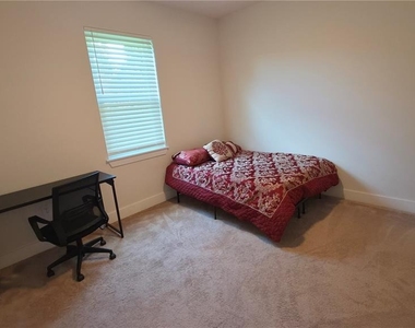 1170 Arisha Dr - Photo Thumbnail 20