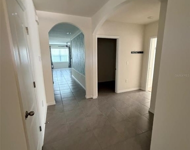 801 Baylor Drive - Photo Thumbnail 5