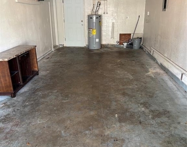 710 Bunker Lane - Photo Thumbnail 16