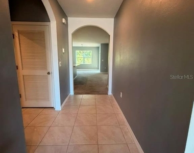 948 Summer Glen Drive - Photo Thumbnail 6