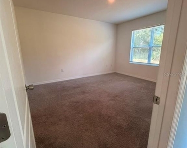 948 Summer Glen Drive - Photo Thumbnail 23