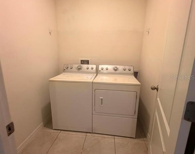 948 Summer Glen Drive - Photo Thumbnail 31