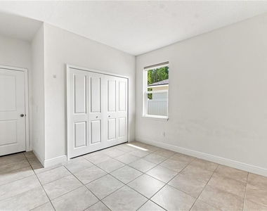 1010 Mayfair Place - Photo Thumbnail 17
