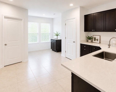 672 Sand Pine Lane - Photo Thumbnail 4