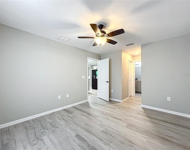 7091 Tamarind Way - Photo Thumbnail 9