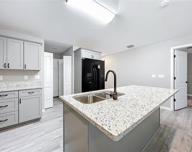 7091 Tamarind Way - Photo Thumbnail 6